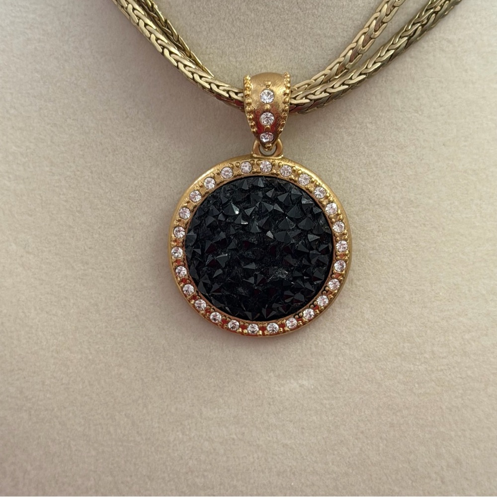 Lia Sophia Black and Gold Crystal Necklace Pendant w/Chain - Picture 4 of 5